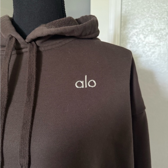 ALO Yoga Women’s Brown Hoodie - Picture 2 of 4
